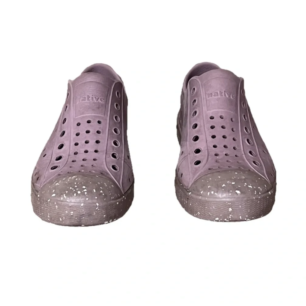Native Shoes Mauve Slip On Sneakers J2 Kids Size 2 Lightweight Casual Shoes